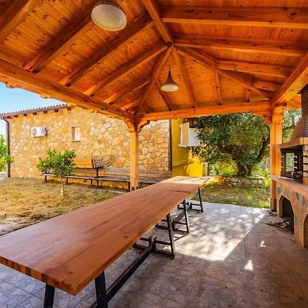 Βίλα Siar The Small By Pikhost *