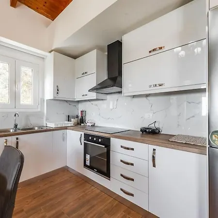 Βίλα Siar The Small By Pikhost Borsh