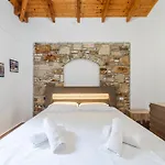 Vila Siar The Small By Pikhost Borsh