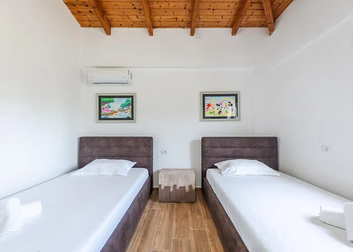 Siar The Small By Pikhost *